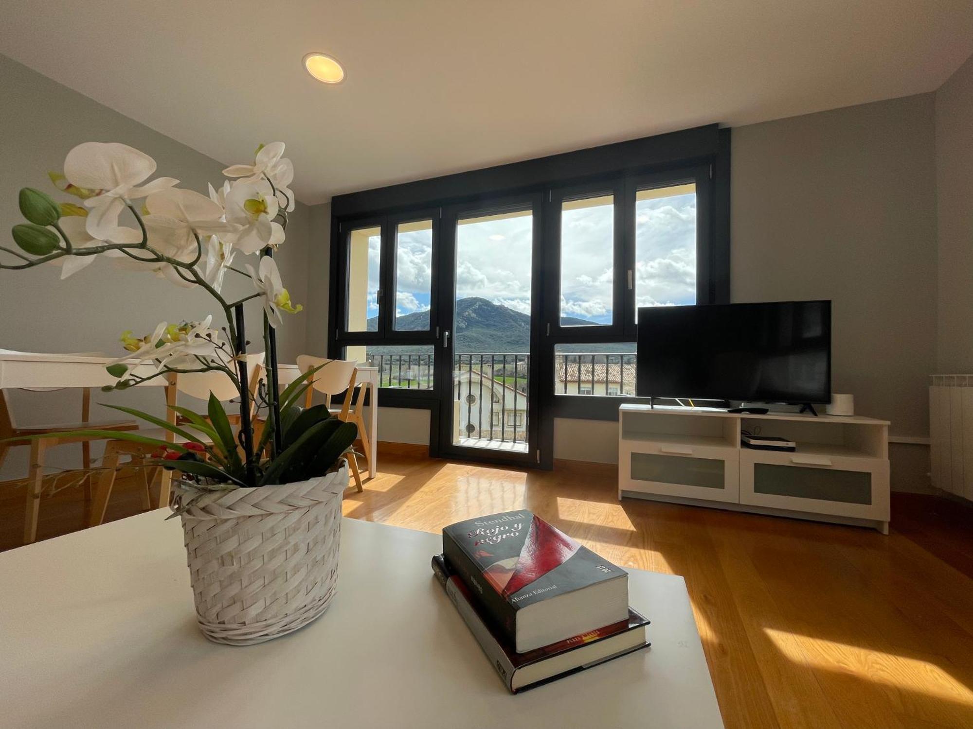 Apartamentos Montejurra 에이귀 외부 사진