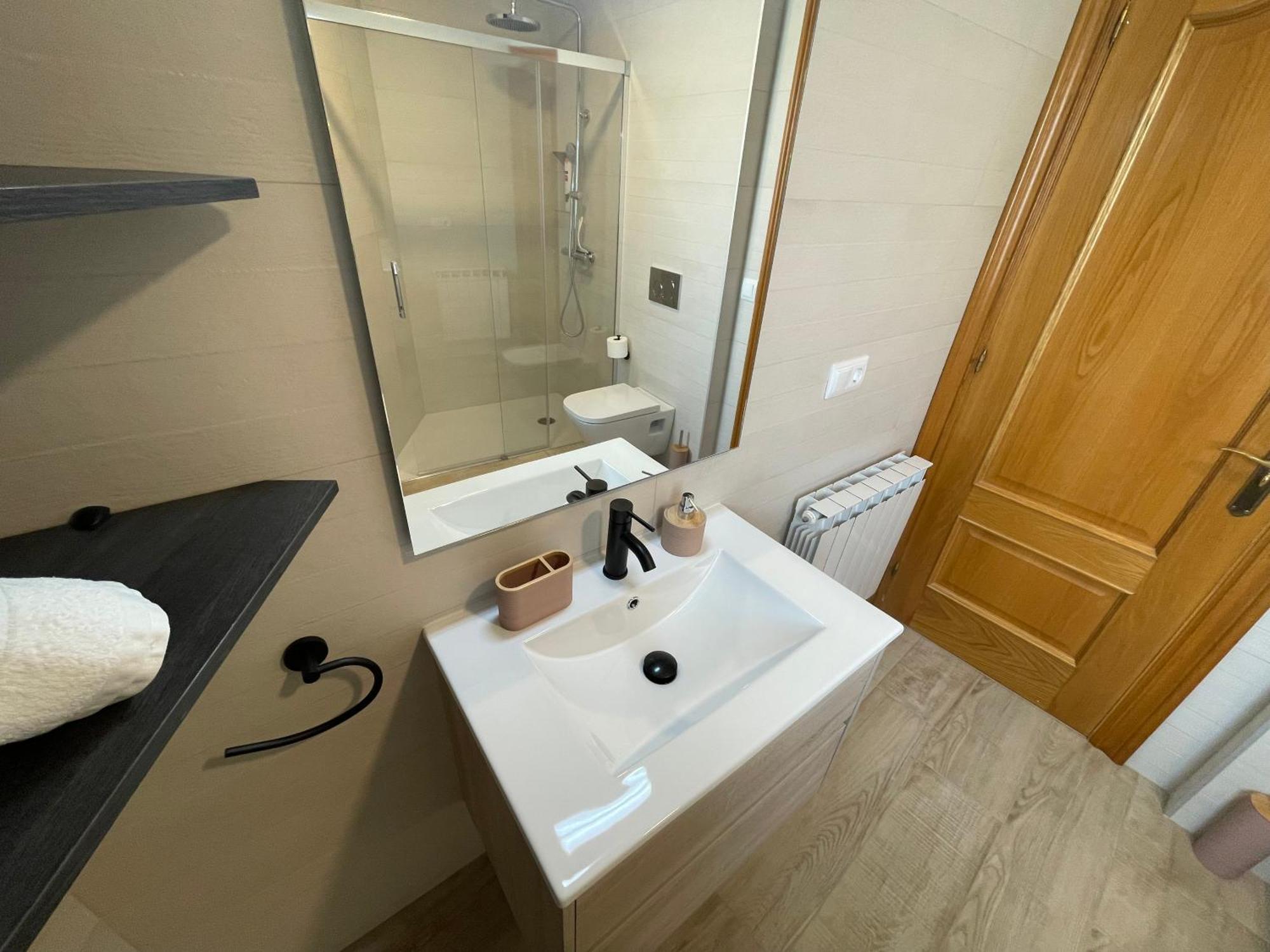 Apartamentos Montejurra 에이귀 외부 사진
