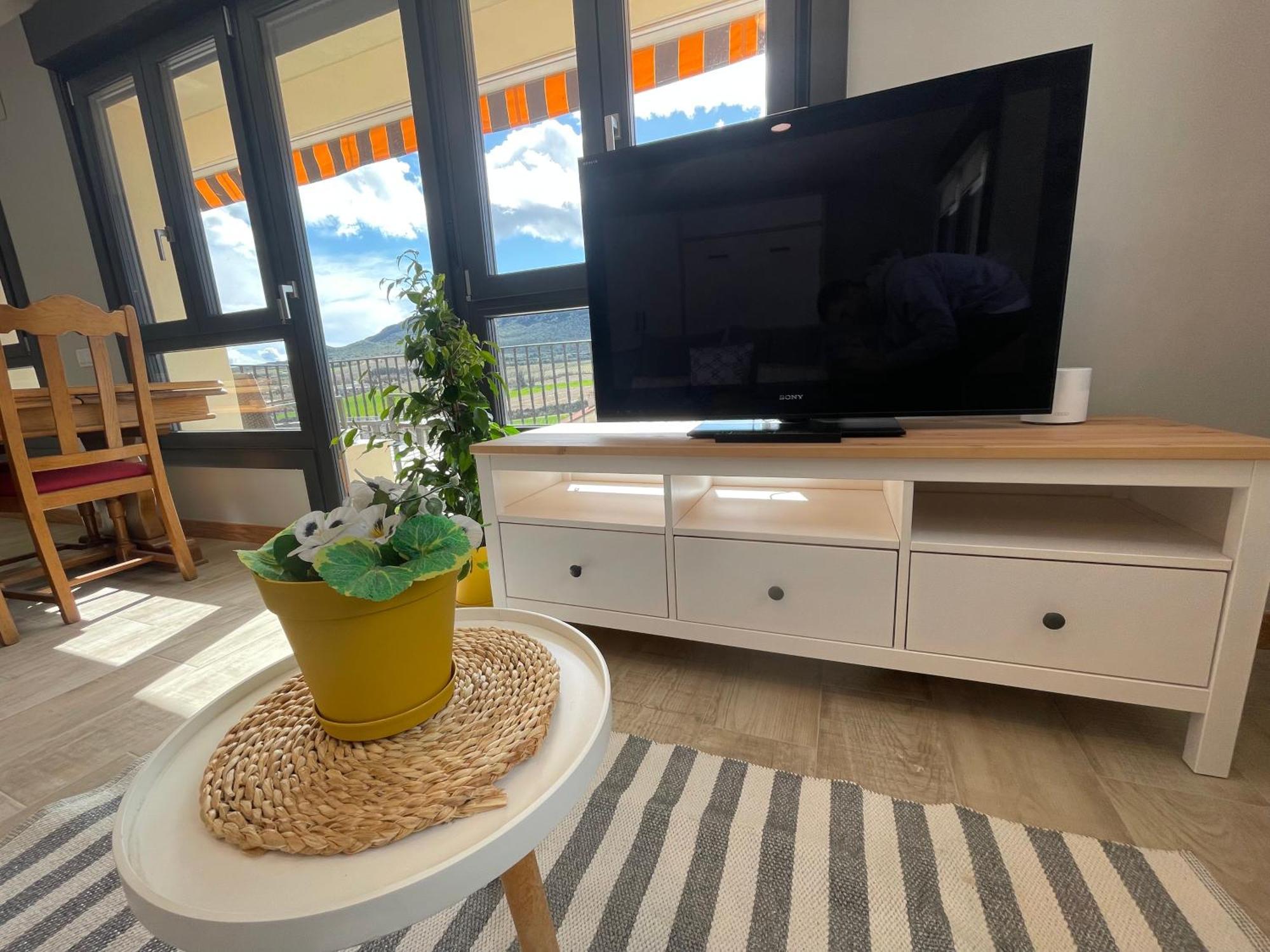 Apartamentos Montejurra 에이귀 외부 사진