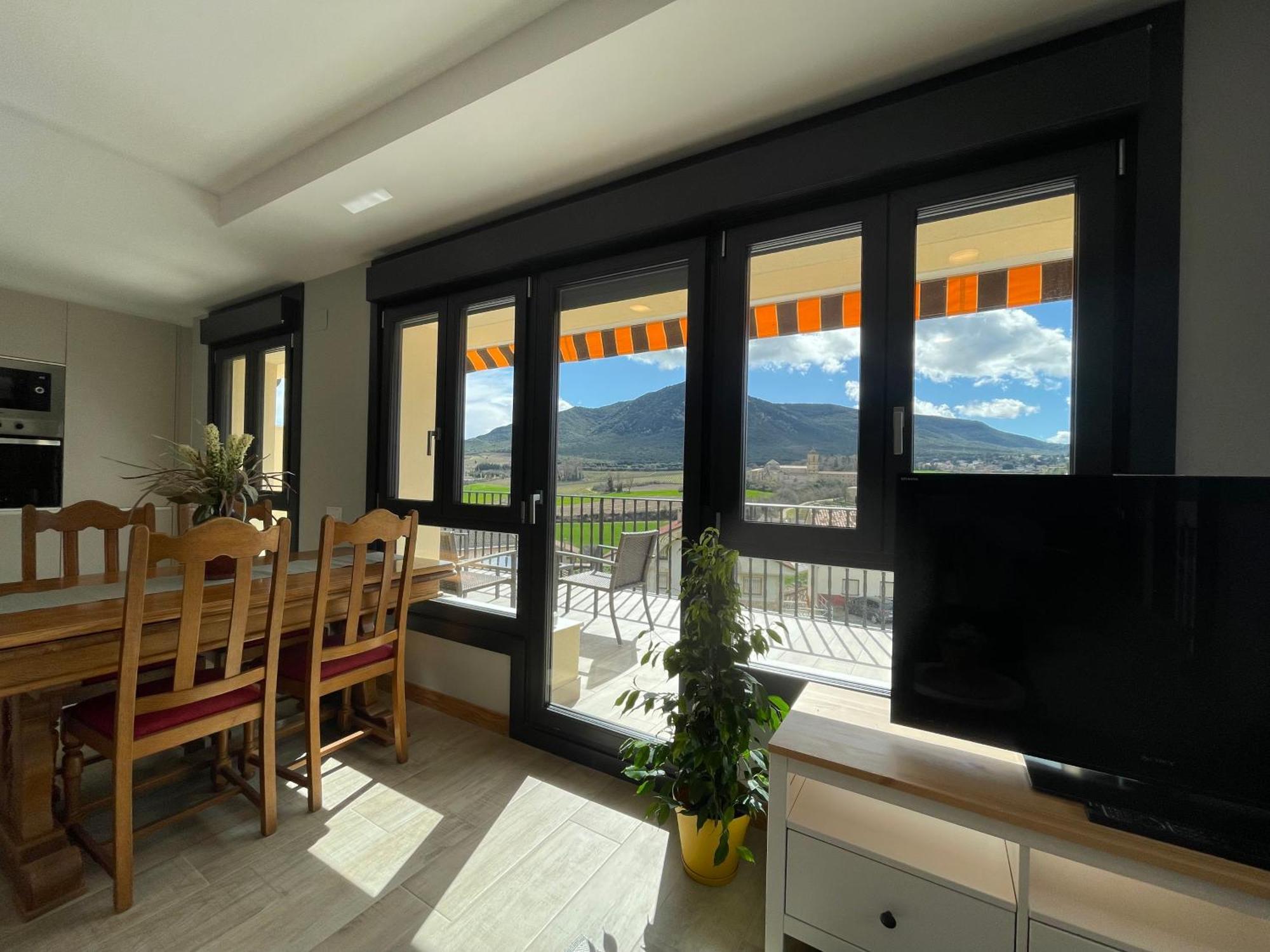 Apartamentos Montejurra 에이귀 외부 사진