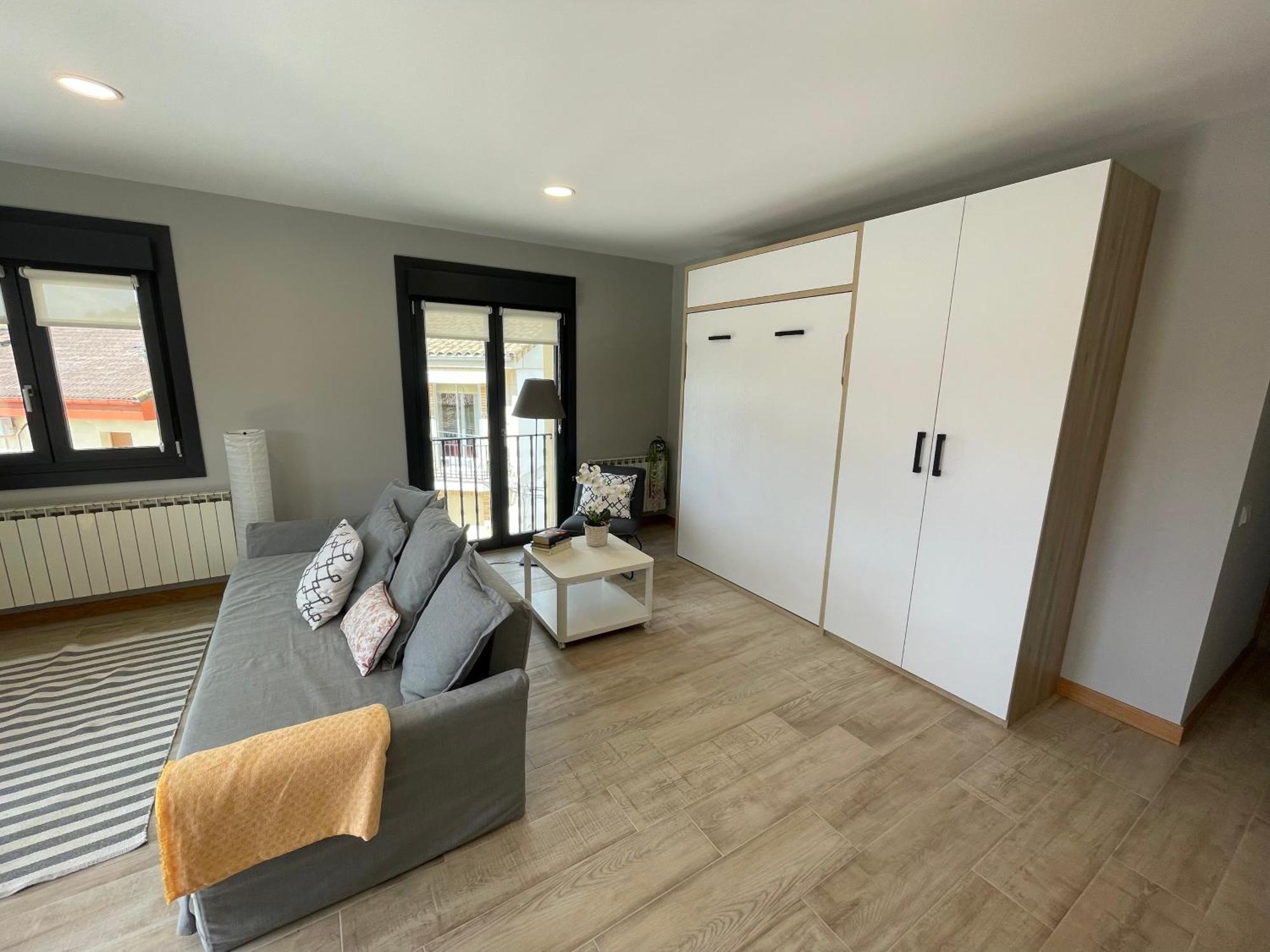 Apartamentos Montejurra 에이귀 외부 사진