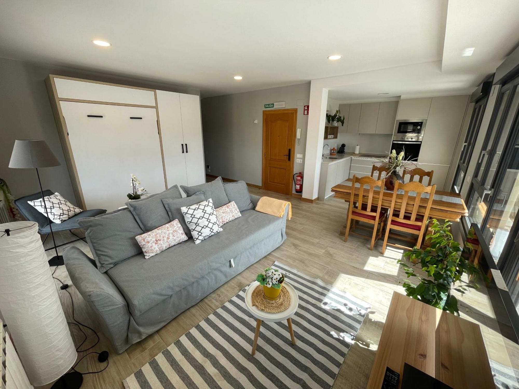 Apartamentos Montejurra 에이귀 외부 사진