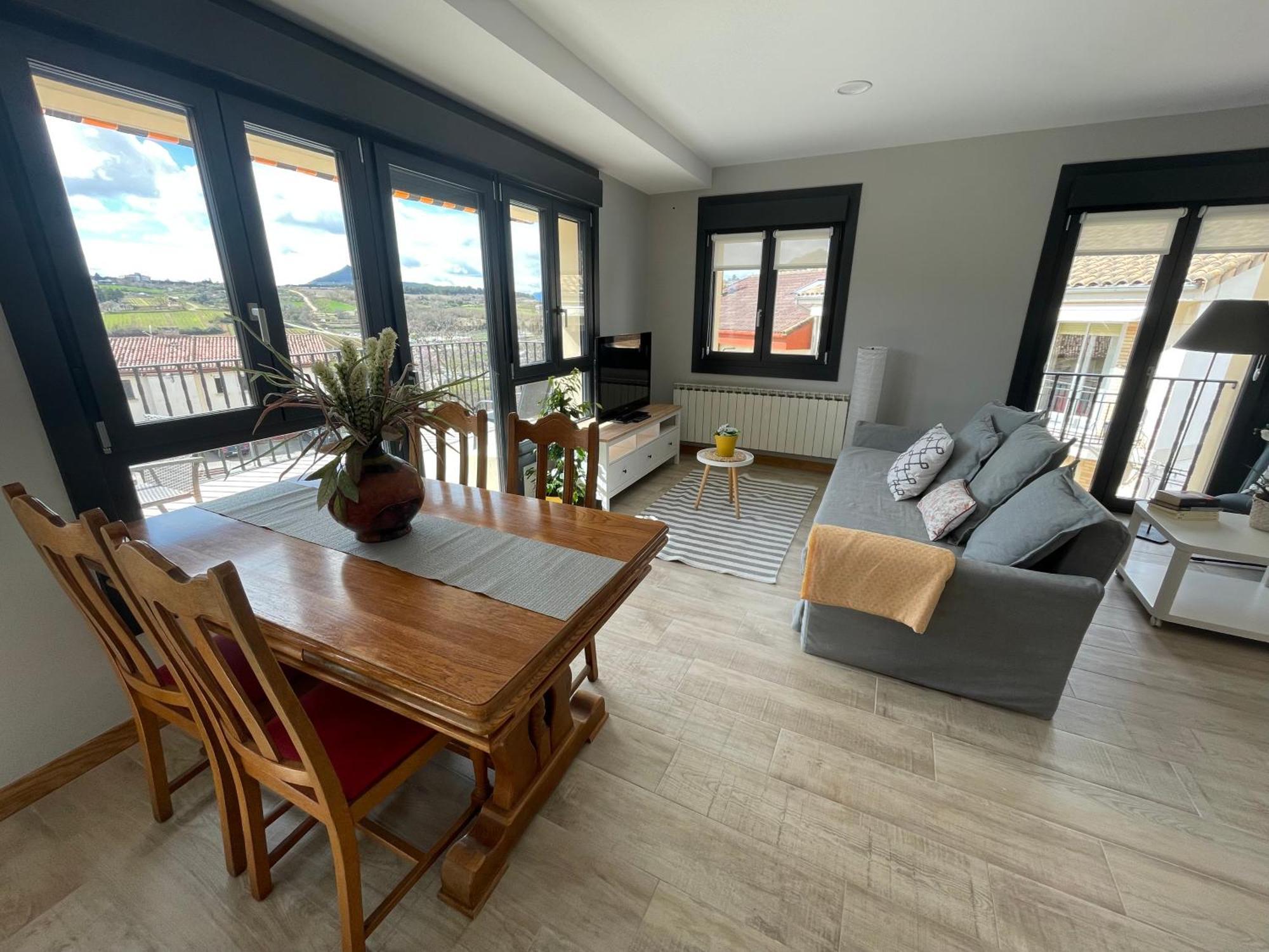 Apartamentos Montejurra 에이귀 외부 사진